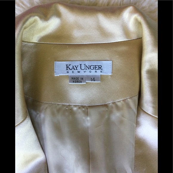 Rich Gold Silk Kay Unger Evening Jacket - Picture 4 of 14